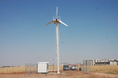 Adıyaman'da, Yerli Rüzgar Türbini‏ Kuruldu