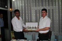 MURAT BÜYÜKKÖSE - Başkale Kaymakamından Esnafa İftar Yemeği