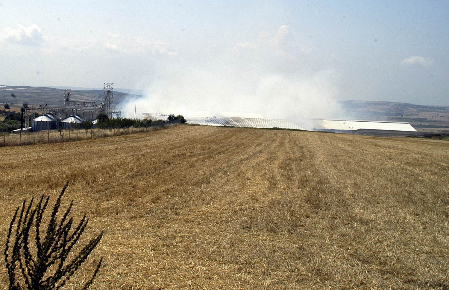 Yıldırım ailesinin çiftliği yandı