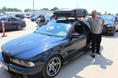 Gurbetçiler Kapıkule'de 'Sınırları' zorluyor