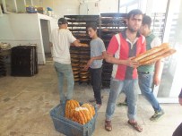 ERCAN ÖZDEMIR - Malazgirt'te Pide Satışları, Fırıncıların Yüzünü Güldürdü