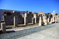 SEZEN AKSU - Tarihi Sütunlara Zarar Veren Platform Kaldırıldı