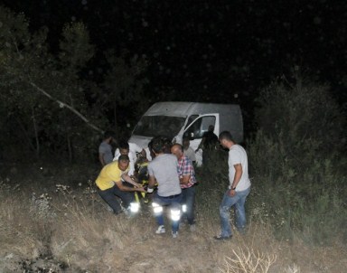 Tunceli'de Trafik Kazası Açıklaması 2 Yaralı