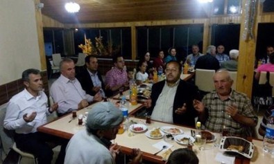 Yaşlılar İftar Yemeğinde Buluştu