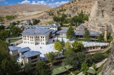 25. Somuncu Baba Ve Hulûsi Efendi Anma Merasimi Darende'de Yapılacak