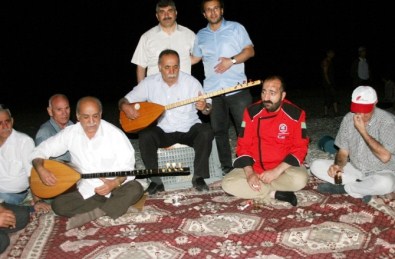 Abyb Üyeleri Ayanıs'ta İftar Açtı