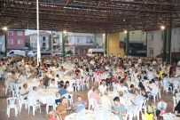 ALI GÜZELDAL - Adapazarı Belediyesi 5'İnci Halk İftarını Şeker Mahallesinde Verdi