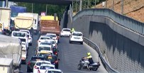 TRAFİK MÜDÜRLÜĞÜ - İstanbul'da Şerit İhlali Yapan Sürücülere Ceza Yağdı