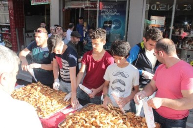 TKİ Tavşanlı Linyitsporlu Taraftarlarından Kandil Simidi