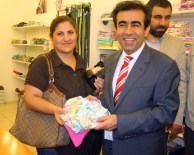 KOCAELİ VALİSİ - Vali'den Gazetecinin Kızına Bayram Hediyesi