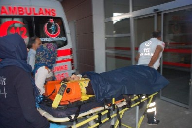 Adıyaman'da Otomobilin Çarptığı Çocuk Yaralandı