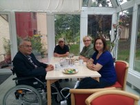 İSMAIL ÇELIK - Bozüyük Engelliler Derneği Başkanı Çelik'in Berlin Ziyareti