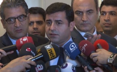 Demirtaş Açıklaması 'Barışı Halklarımıza Armağan Etmek Zorundayız'