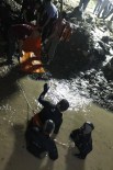 GÜMÜŞSU - Denizli'de Sel Önleme Havuzuna Giren Genç Boğuldu