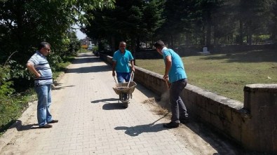 Düzce'de Mezarlıklar Bayrama Hazır
