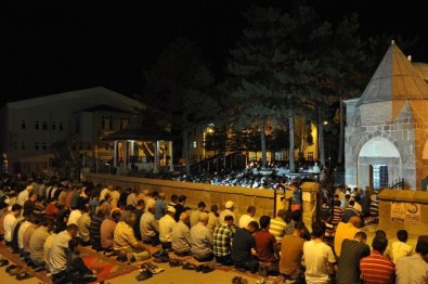 Seydişehir'de Kadir Gecesi Coşkusu