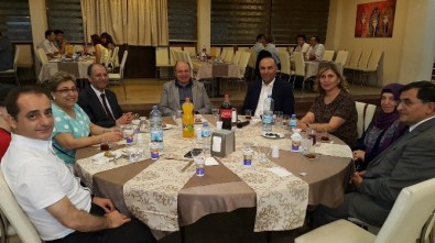 Vali Çiçek, Valilik Personeli İle İftar Yemeğinde Bir Araya Geldi