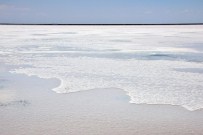 TUZ GÖLÜ - Yağışlar Tuz Gölü'ndeki Hasadı Geciktirdi