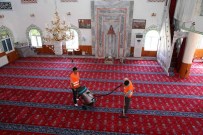 KABRISTAN - Yenimahalle Bayramda Pırıl Pırıl