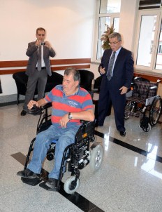 Zonguldak'ta Engellilere Tekerlekli Sandalye Desteği