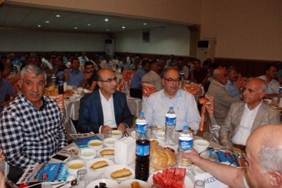 Adıyamanlılar Vakfı İftar Programı Düzenledi