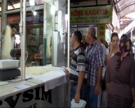 KADAYıF - Bayram Öncesi Tatlıcılarda Hareketlilik