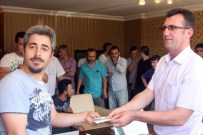 İŞSİZLİK MAAŞI - Çelik-İş'ten, Tofaş'tan Çıkartılan İşçilere Bayram Hediyesi