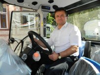 Karamanlı Belediyesi 115 Bin Lira Değerinde Traktör Aldı