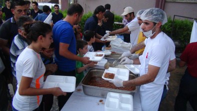 Kızıltepe'de 2 Bin Kişiye İftar