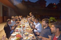 SÜLEYMAN ERDOĞAN - Köy Muhtarından İlçe Protokolüne İftar