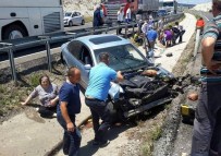 ALI EREN - Otomobil Şarampole Devrildi Açıklaması 6 Yaralı