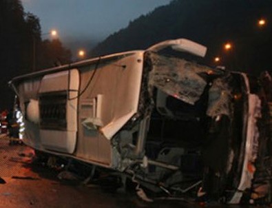 Paralel yapı otobüs kazasını fırsata çevirme derdinde!