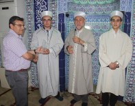 HÜSEYIN ERDOĞAN - Beyşehir'de Hatimle Teravih Namazı Kıldıran Hafızlara Plaket