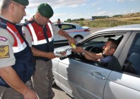 BAYRAM ŞEKERİ - Jandarma Trafik'ten Şeker Tadında Denetim