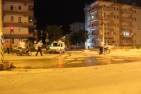 TUNÇBILEK - Motosikletler Çarpıştı Açıklaması 1 Yaralı