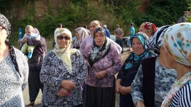 Sel Mağdurları Köprüyü Trafiğe Kapattı