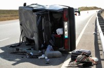 Sivas'ta Otomobil Takla Attı Açıklaması 4 Yaralı