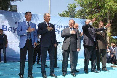 AK Parti'de Bayramlaşma Programı