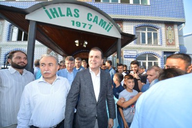 Bakan Çelik Bayram Namazını Adana'da Kıldı