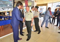 NIYAZI ULUGÖLGE - Foça'da Ramazan Bayramı Neşesi