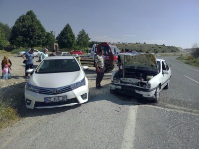 Konya'da İki Otomobil Çarpıştı Açıklaması 6 Yaralı