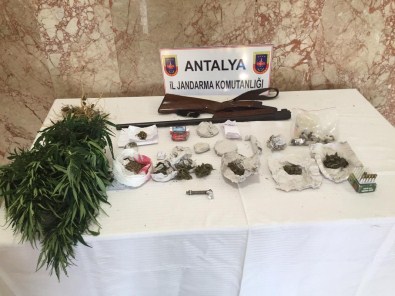 Manavgat'ta Jandarmadan Uyuşturucu Operasyonu