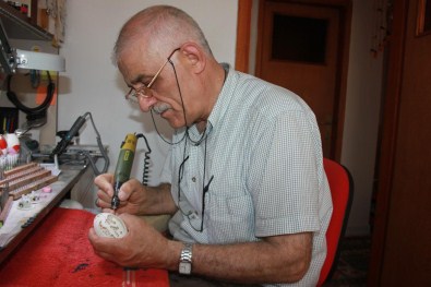 Yumurtaları Özel Hadiyelere Dönüştürüyor