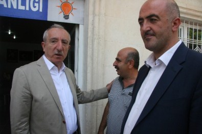 AK Partili Miroğlu Midyat'ta Vatandaşlarla Bayramlaştı