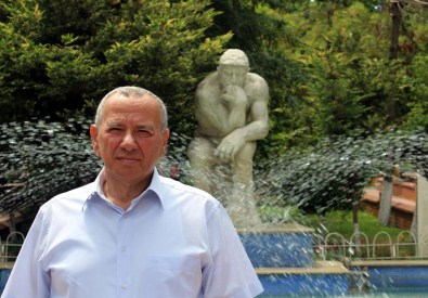 'Düşünen Adamlar'ın Şiirleri Şarkıya Dönüştü