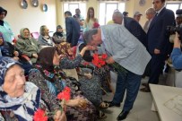 ŞERIF YıLMAZ - Huzurevi Ve Çocuk Sevgi Evi Sitesi'nde Bayram