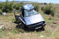 HALIL KıLıÇ - Kontrolden Çıkan Araç Takla Attı Açıklaması 3 Yaralı