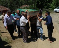 Samsun'daki Kazada Ölen Baba Oğul Defnedildi Haberi