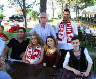 İBRAHIM GÜVEN - Samsunspor, Ümit Özat İle Prensipte Anlaşmaya Vardı