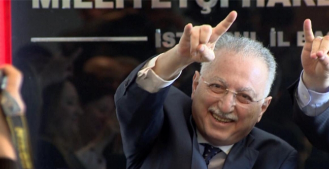 Adriana Lima bozkurt işareti yapıp uludu